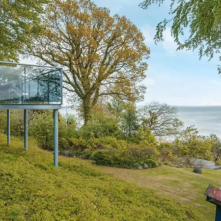 6 Person In Bjert-by Traum Bjert Strand