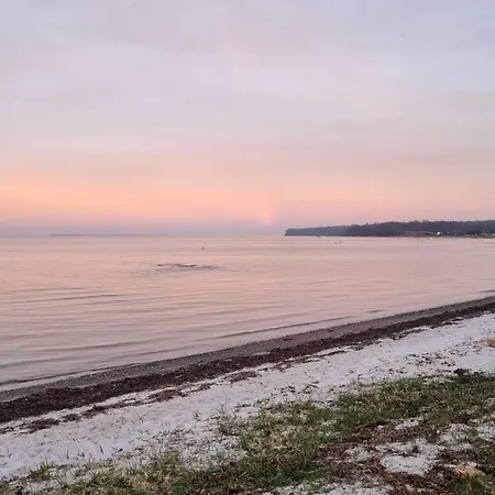 6 Person In Bjert-by Traum * Bjert Strand